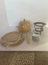 NOS Retro Fondue Pot  with stand Harvest Gold  1970s vintage NEW