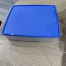 Tupperware Freezer Mates Container BLUE lid