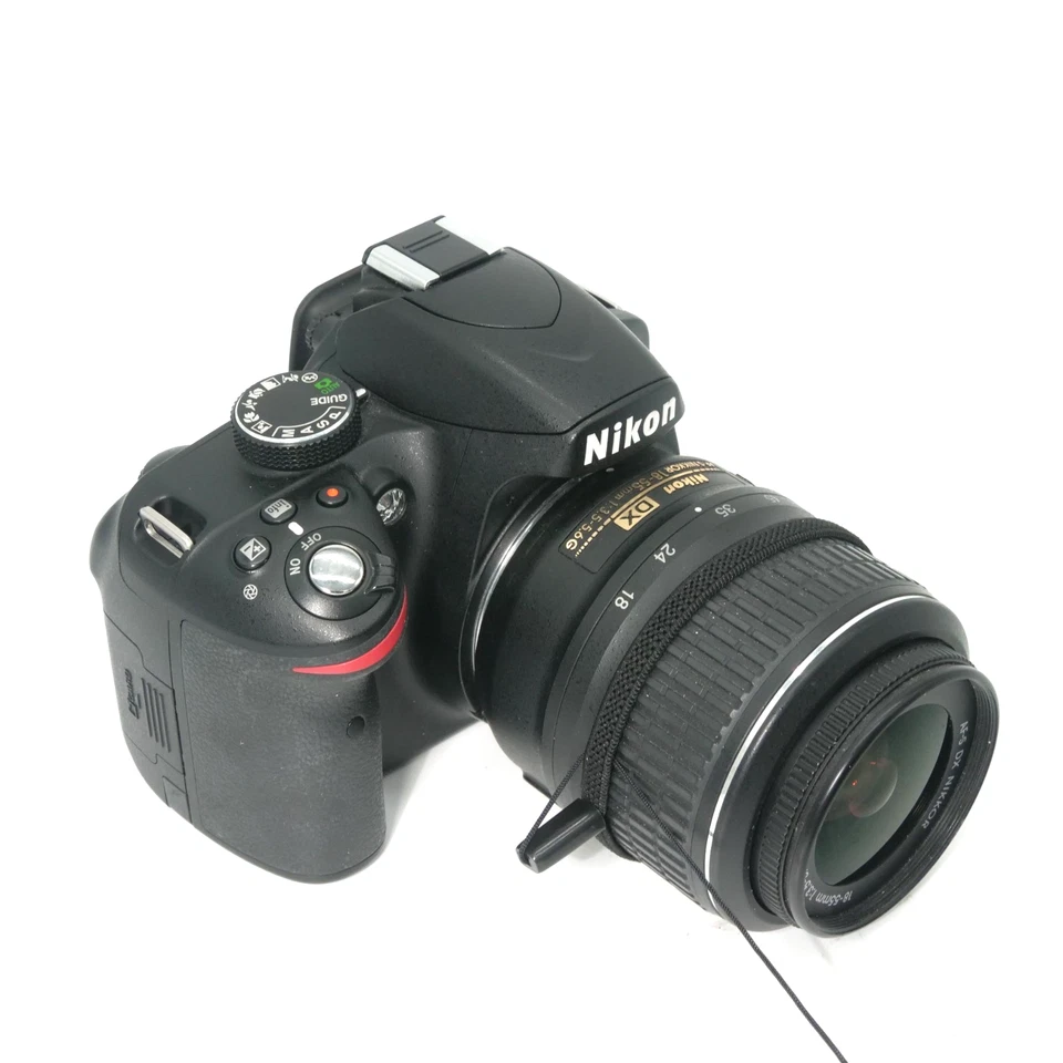 Nikon D3200 24MP DSLR Camera with 18-55mm Lens + Extra Accessories - Image 3 of 4