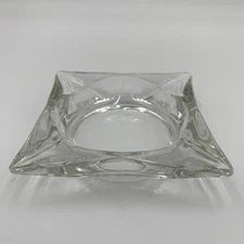 Vintage Atomic Star Shaped Clear Glass Cigar Cigarette Ashtray 4 Slots 4 Inch