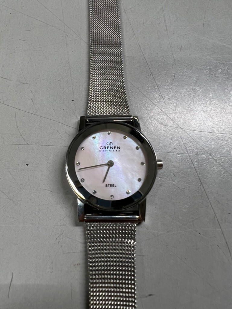 Grenen Skagen Slim Watch Women Metal Mesh Band MOP Mother of  display picture 3