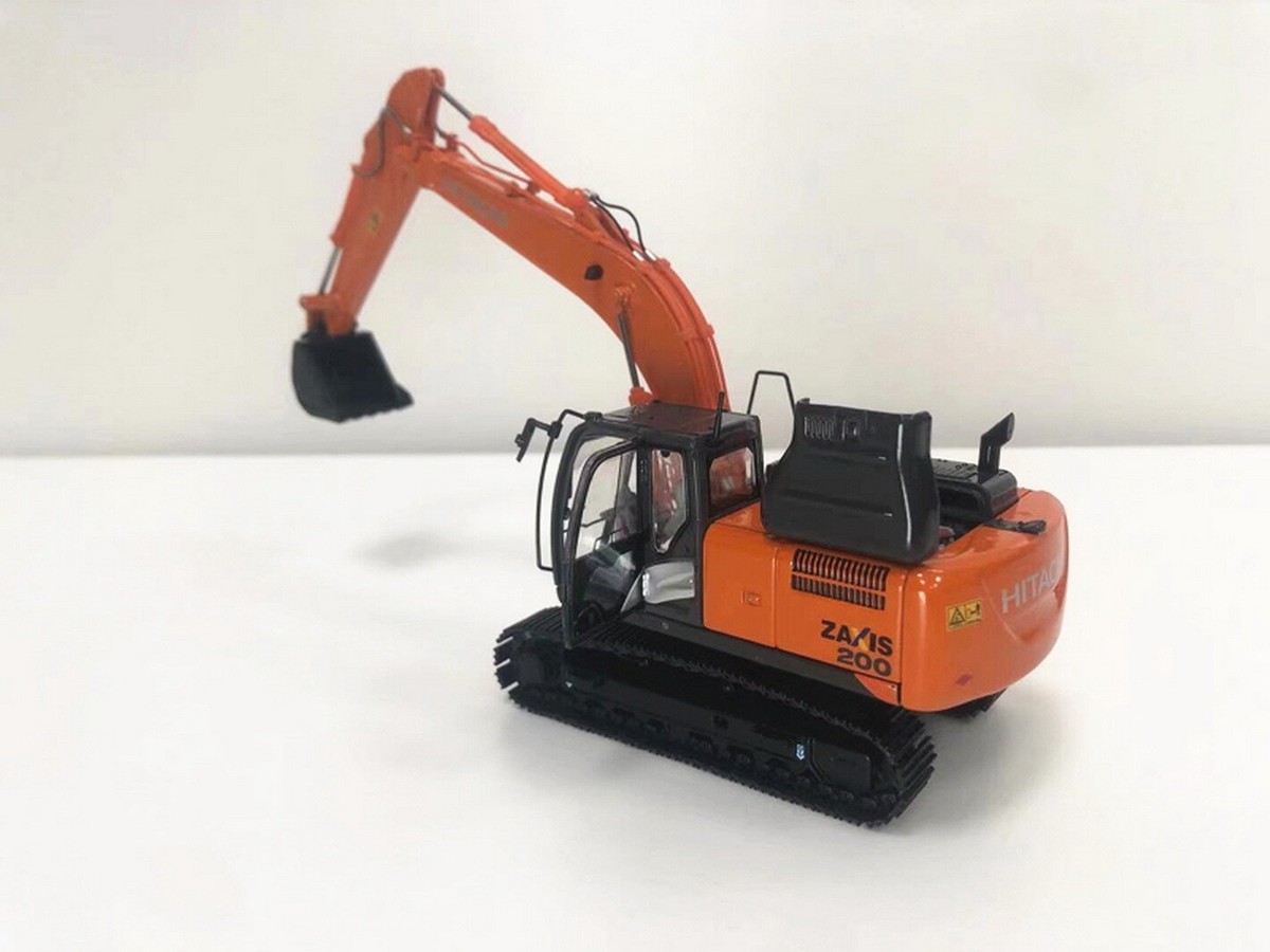 HITACHI ZAXIS200 ミニカー 1:50 クラッシャー仕様 1/50 Scale Hitachi ZAXIS 200-5B Hydraulic Excavator Diecast
