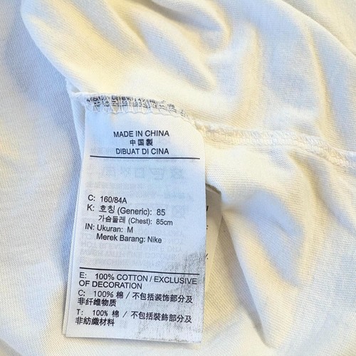 Nike Shirt Womens Medium White Strawberry Running Cropped T Shirt Rare - Picture 10 of 12