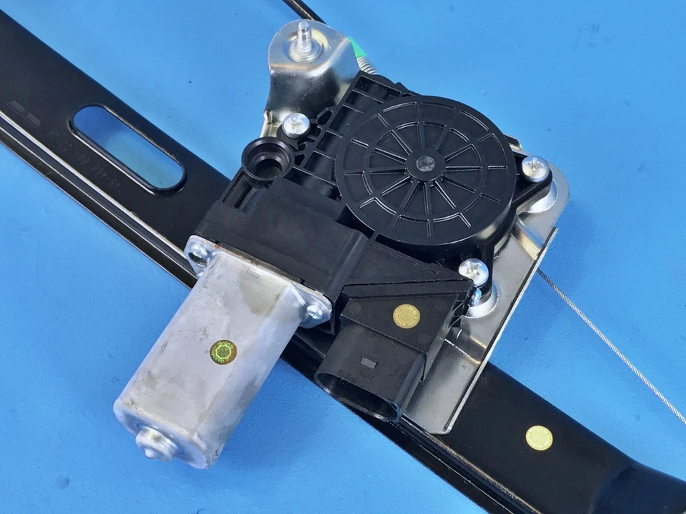 06 07 08 09 10 11 MOTOR REGULADOR VENTANA TRASERA IZQUIERDA BMW E90 E91 323I 328I 330I Foto 2 de 4