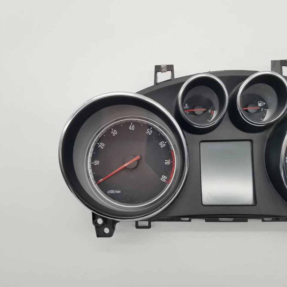 2015 BUICK ENCORE SPEEDOMETER INSTRUMENT CLUSTER GAUGE 42342739 OEM 11K MILES - Image 2 of 4