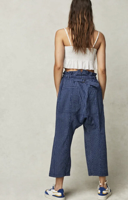 [ADLV] STRIPE SET UP LOOSE FIT PANTS /追跡付 EDIKTED Olivia Stripe Relaxed Fit Pants | Nordstrom