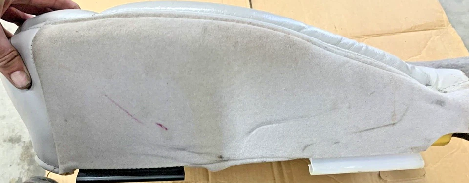 1995 1996 1997 1998 Lincoln Continental RH Passenger Seat Base Cushion Gray - Image 2 of 4