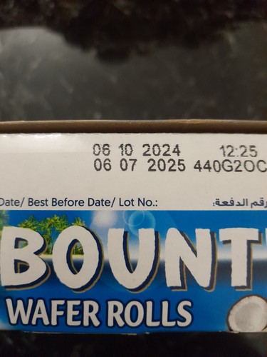 Twix + Bounty Wafer Rolls Milk Chocolate Bars Full Box of 12 x 22.5g Bars Each - Picture 3 of 5