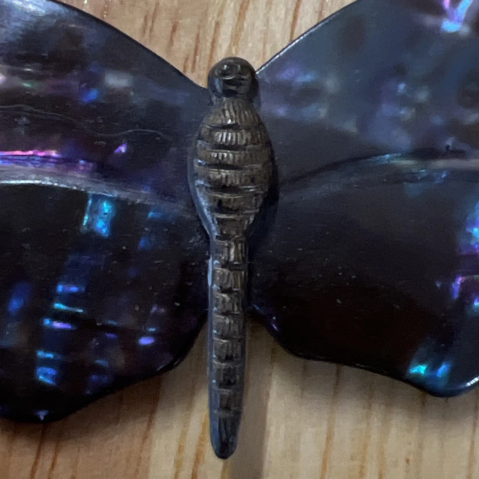 Antiguo prendedor o broche mariposa concha de abulón vintage latón cobre Foto 2 de 4
