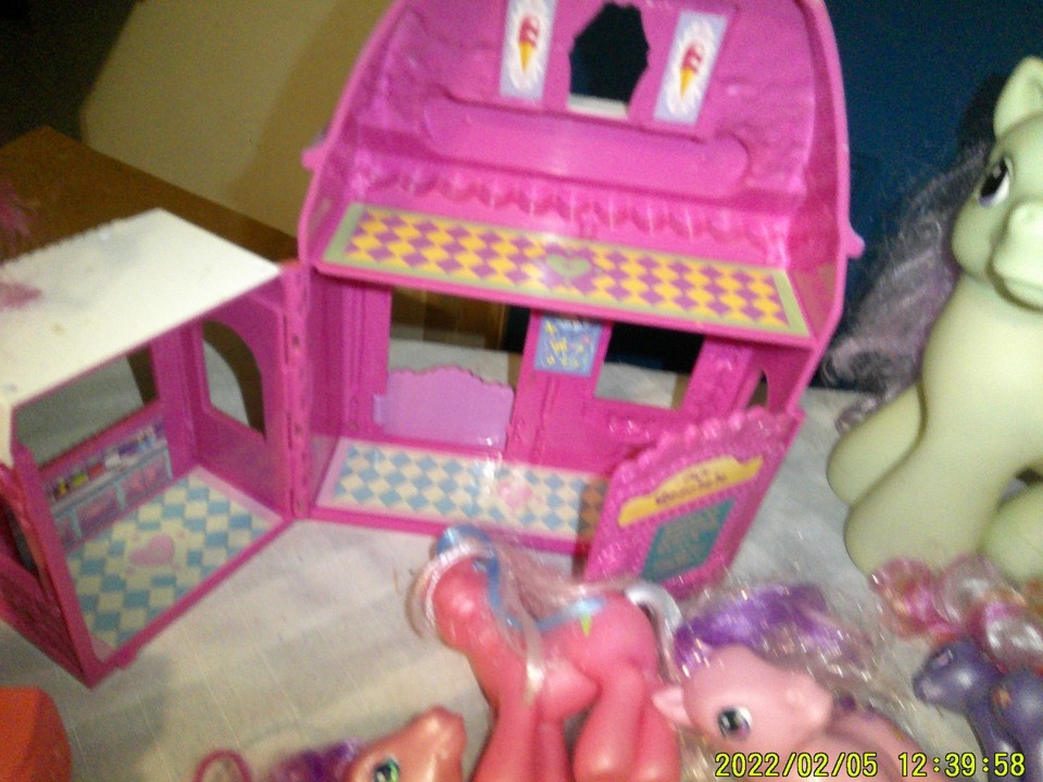 Ymy Collection LARGE COLLECTION OF USED MOSTLY MY LITTLE PONY AND ACCESSORIES | eBay
