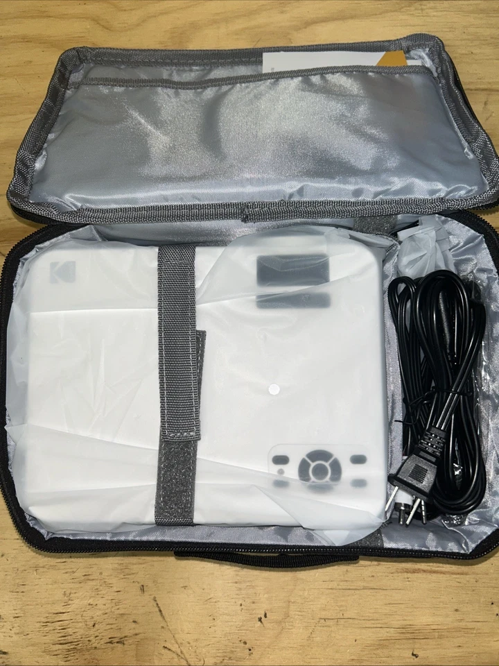 Kodak FLIK X4 Portable Home Projector, 480p Full 1080p HD Support Up to 150” NEW - Image 3 of 4