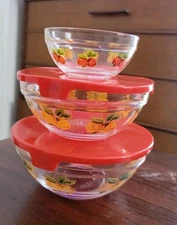 Set of 3 Vintage Mixing Serving Clear Glass Nesting Bowls Apples Peaches W/lids