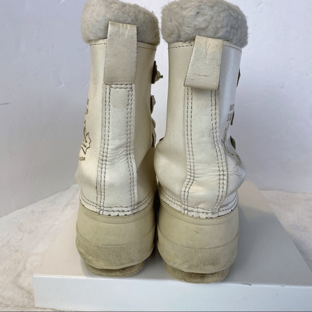 Sorel Manitou Made in Canada Vintage Caribou Winter White  display picture 1