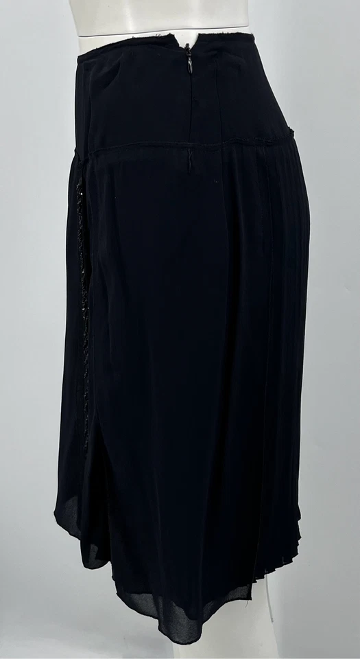 Falda Prada ALTRD Azul Marino Seda Plisada Adornada Línea A talla 44 Foto 2 de 4