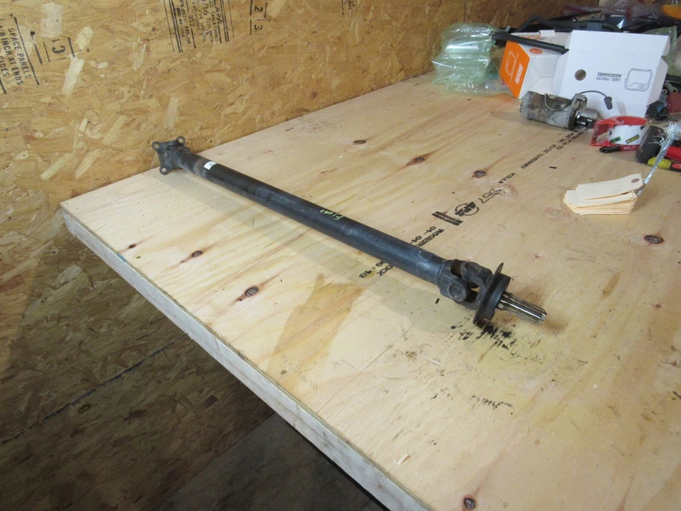 Infiniti G37 2009-2013 AWD eje de transmisión delantero Foto 2 de 4