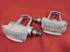 Retro Vintage Look Arc Left & Right Gray Clipless Pedals 9/16 x 20 NO Cleats
