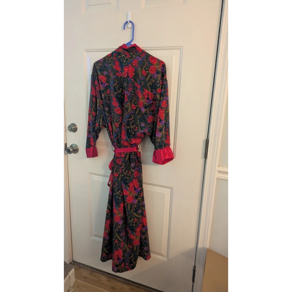 Vintage Victoria's Secret Gold Label Robe With Belt, Medium, Full Length - Image 3 of 4