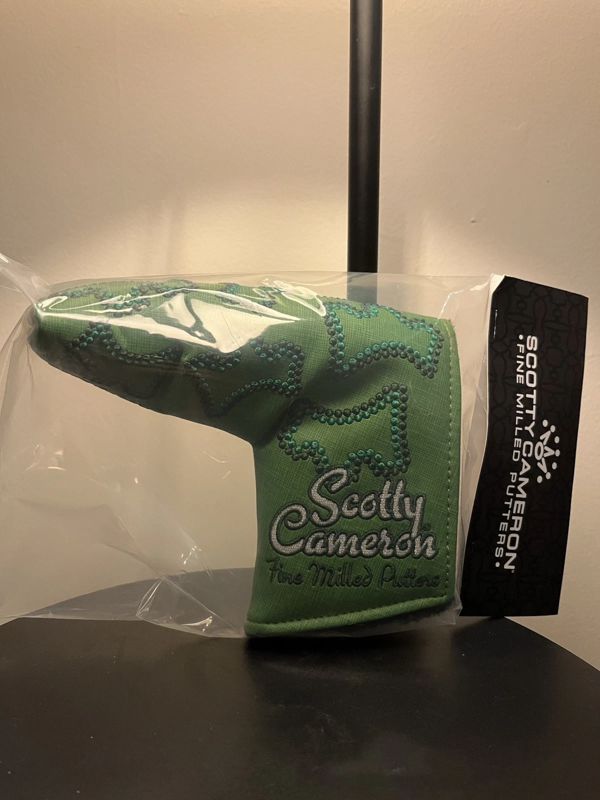 Scotty Cameron Lawn Dogs Standard Green Putter Headcover Dog