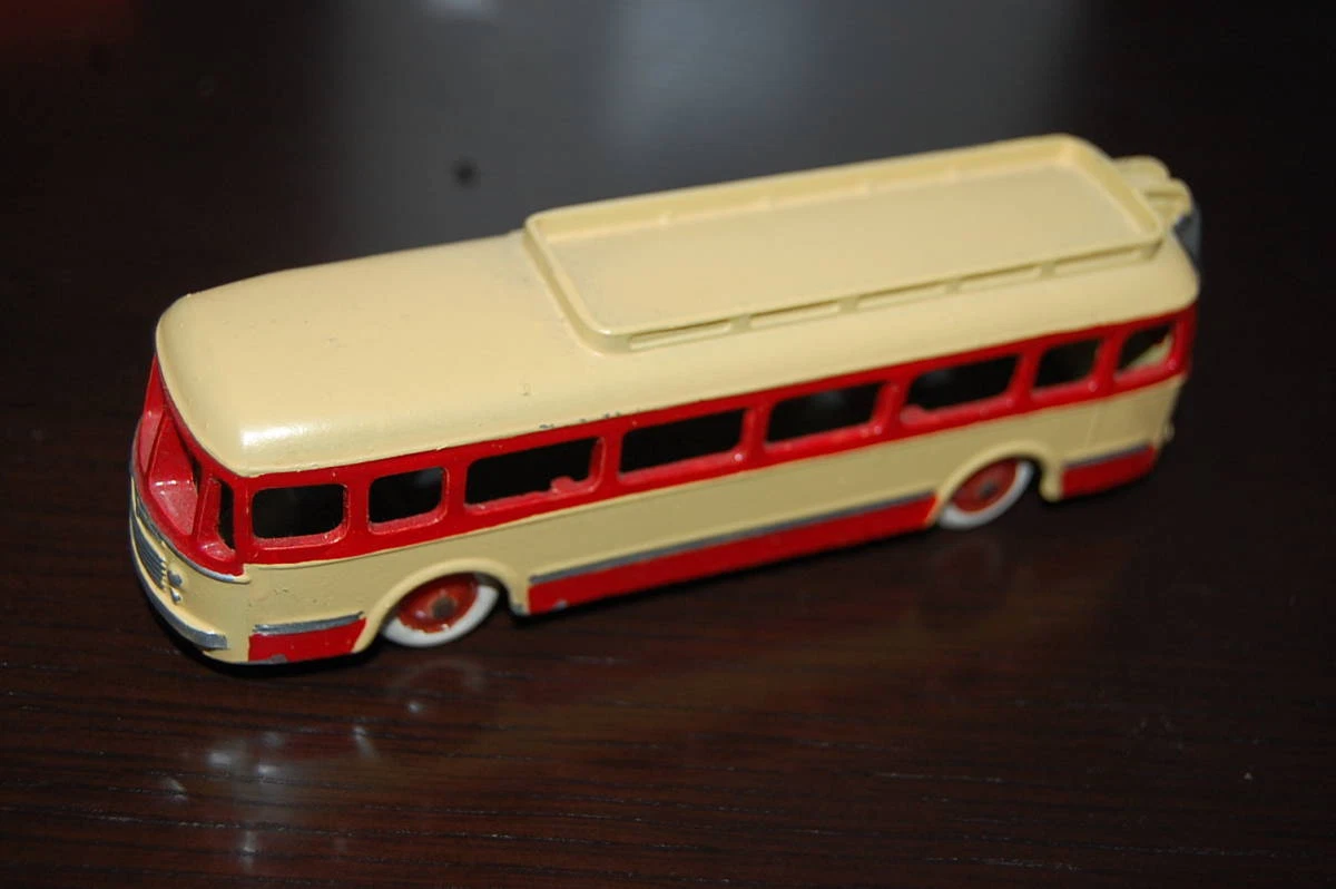 Cij No.3/40 Car Renault Bus 1950 Made In France Ha118