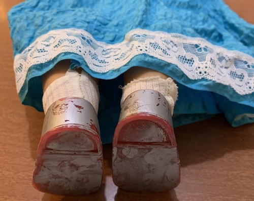 Big 56cm 1950’s Doll Sleepy Blue Eyes & Dress Shoes Socks Spooky Blonde Hair - Picture 12 of 16