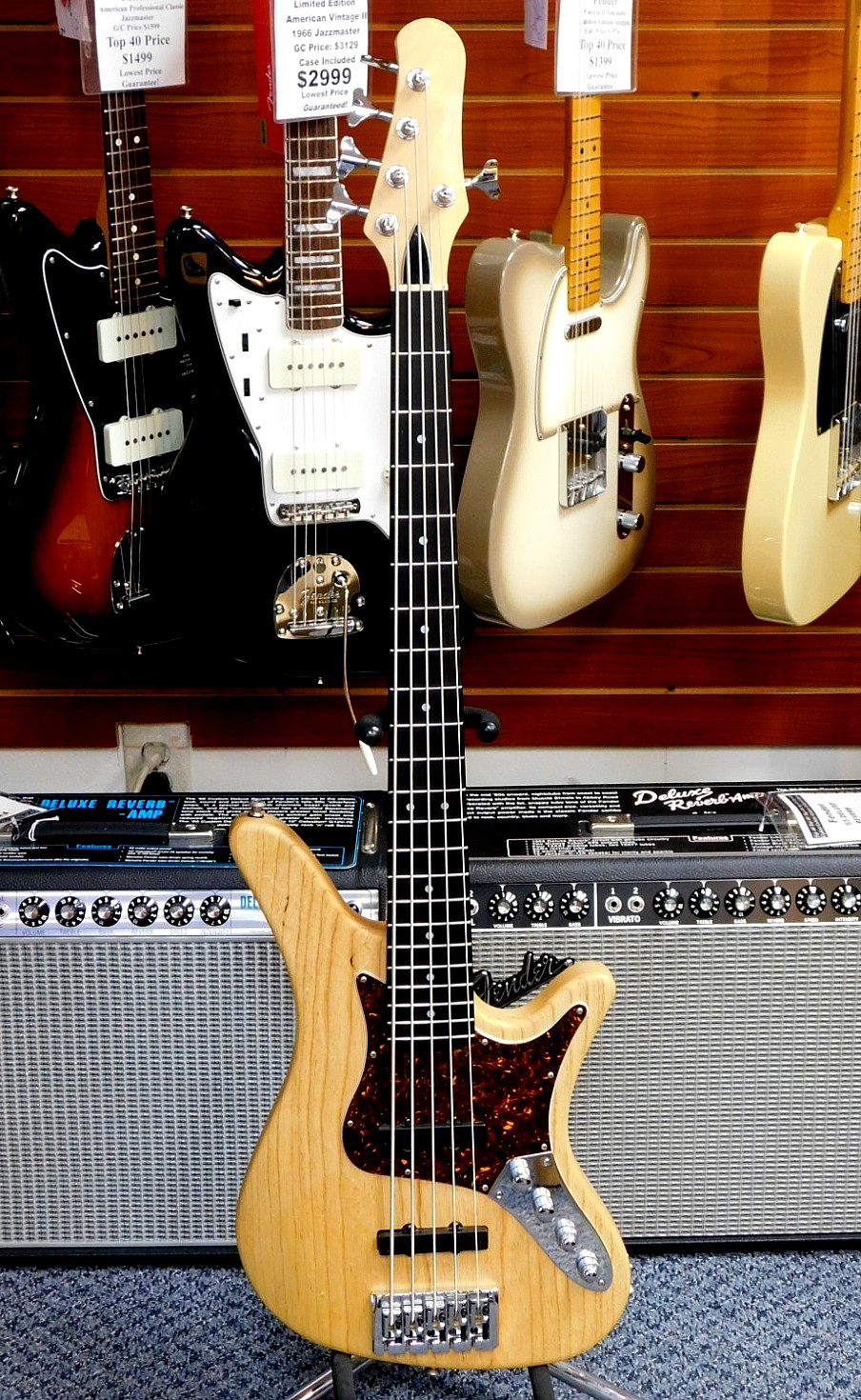 2011 Carvin SB5000 5-String Electric Bass w/ Case! Made In USA! RARE! VERY NICE!