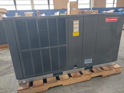 Goodman 4 TON 13.4 SEER2 R32 Horizontal Packaged Heat Pump Unit, Scratch & Dent