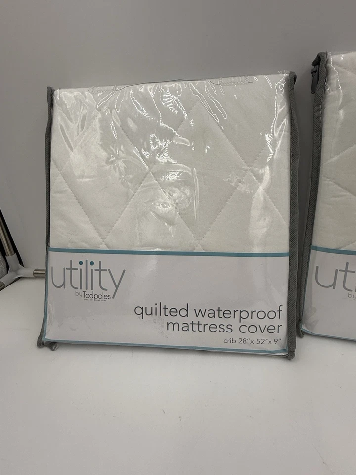 Paquete de 2 fundas de colchón acolchadas impermeables utilitarias de renacuajos para cuna 52”x28”x”9 Foto 2 de 4