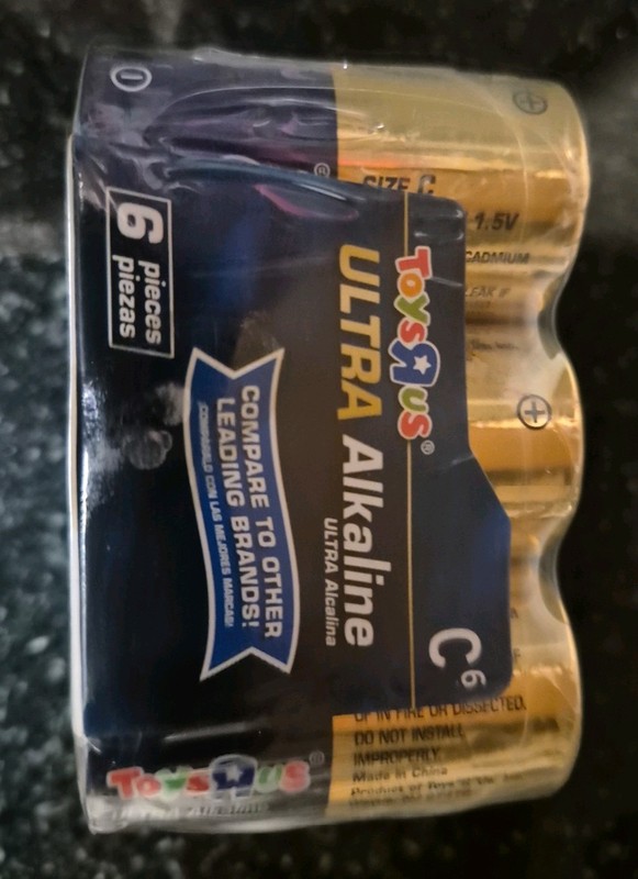Sealed Toys R Us C Battery 6 Pack