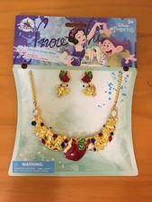 NWT Disney Store Snow White Girl necklace and earrings SET Costume Jewelry