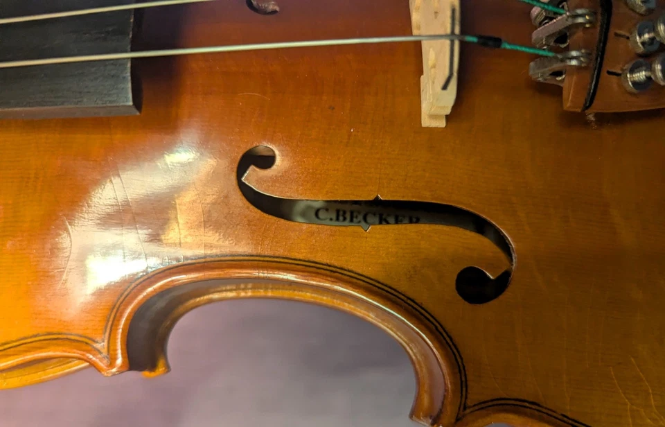 🎻 C. Becker 9000 Violin – 1/2 Size with SKB Hard Case - Image 3 of 4