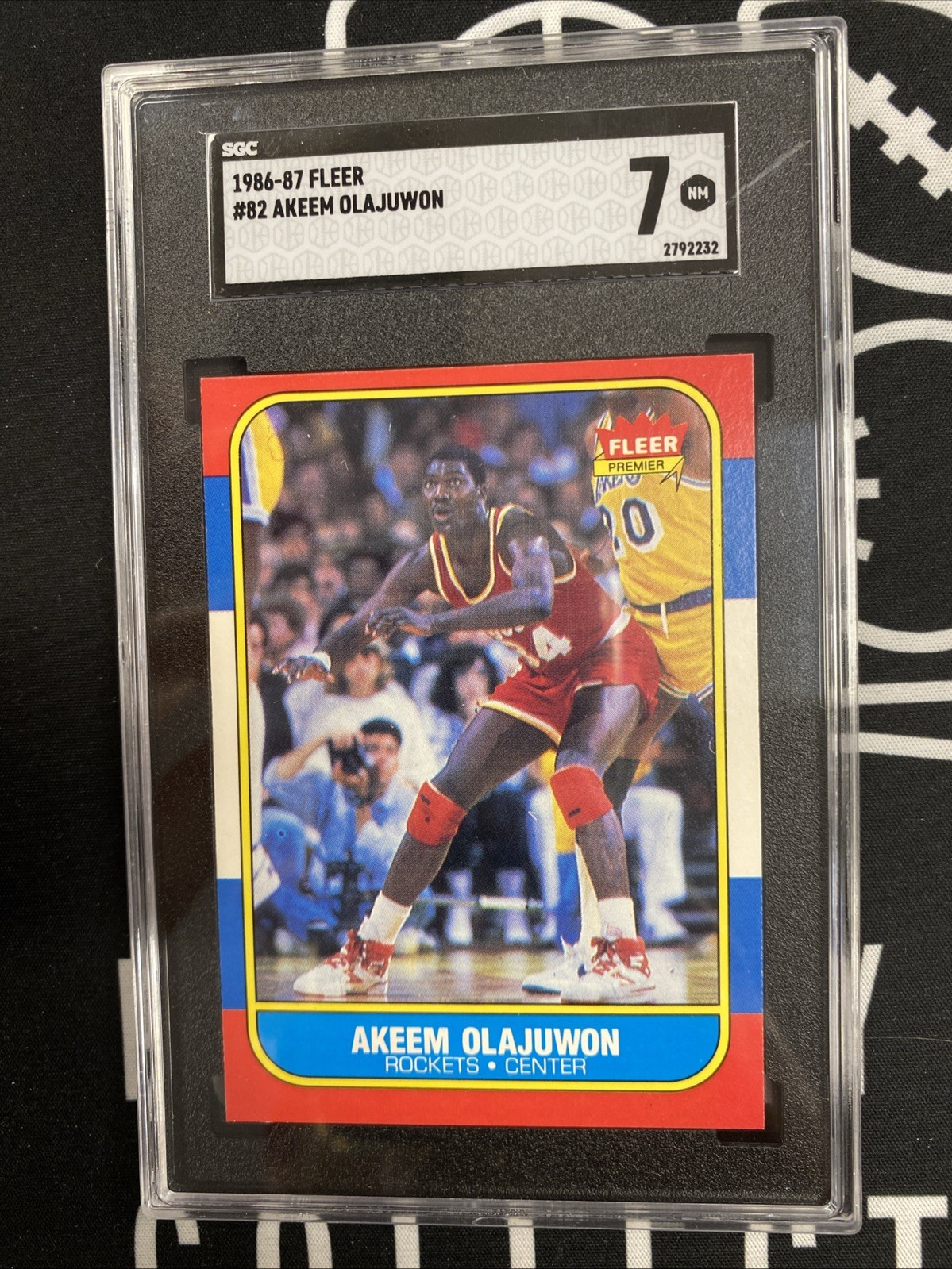 1986-87 Fleer Akeem Olajuwon #82 SGC 7