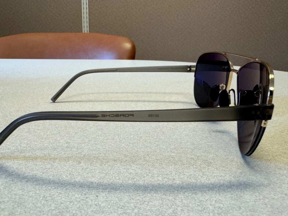 Gafas de sol Porsche Design P8676 B gris azul espejo Foto 3 de 4