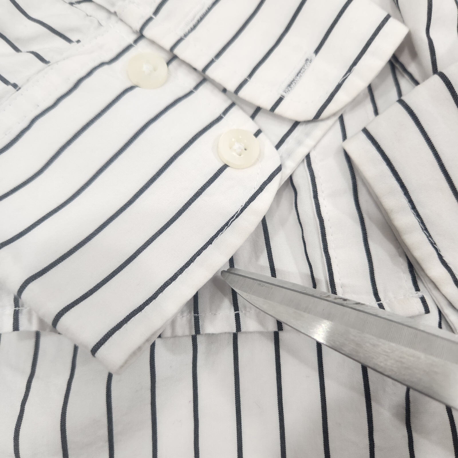 American Eagle White Striped Ruffle Button Down W… - image 21