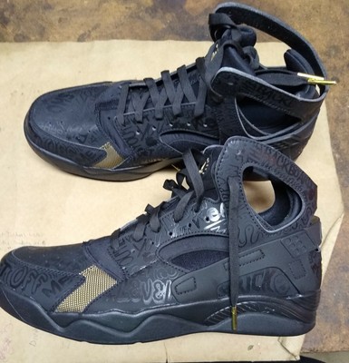 huaraches gold and black