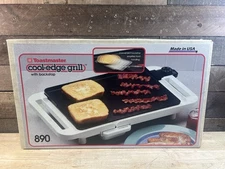 Vintage NOS Toastmaster Cool-Edge Grill 890 with Back Stop
