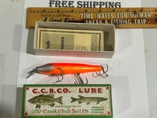 CREEK CHUB 1999 C.C.B.Co,700 Pikie Box & Papers NIB FISHING LURE STRAWBERRY READ