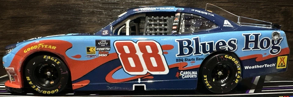 2025 KYLE LARSON #88 JRM BLUE’S HOG TEXAS WIN RACED VERSION 1/24 ACTION NASCAR - Image 2 of 4