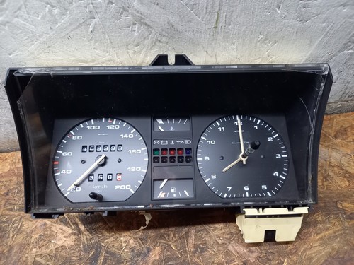 VW Golf 2 Golf II Tacho Kombiinstrument 200Kmh mit Uhr Neue ZE MK2 CL GL 1,6l