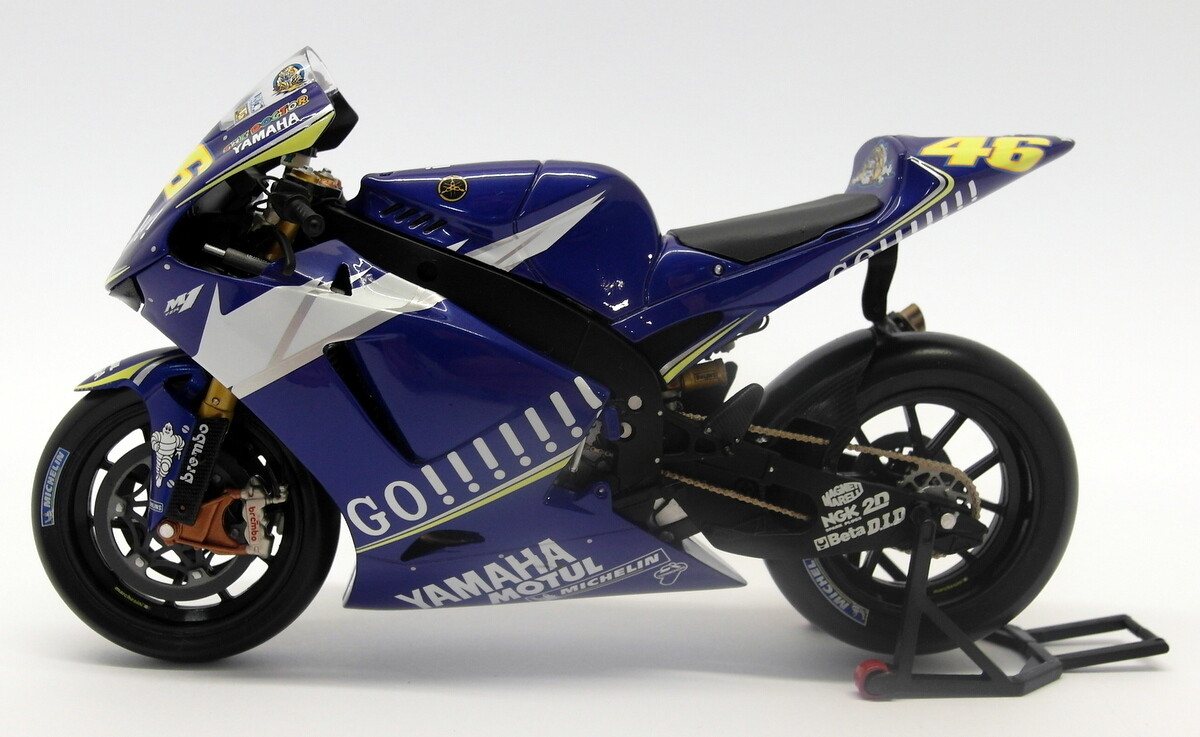 MINICHAMPS Valentino Rossi 1/12 Diecast MOTOGP Yamaha M1