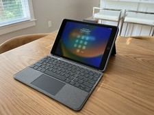 Apple iPad (7th Generation) A2200 128 GB, Wi-Fi + 4G, 10.2 Apple iPad (7th Generation) A2200 128 GB, Wi-Fi + 4G, 10.2