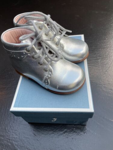 JACADI, Chaussures (bottillons) petite fille ou bébé , T23, argent, comme neuves - Photo 1/6