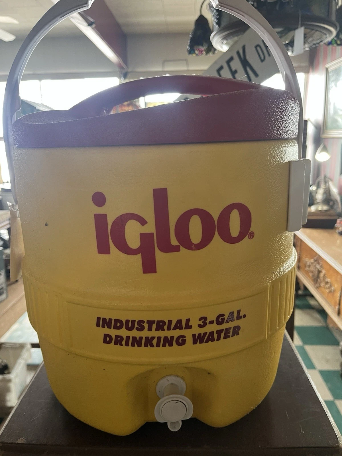 IGLOO Industrial 3-Gallon Drinking Water Cooler!