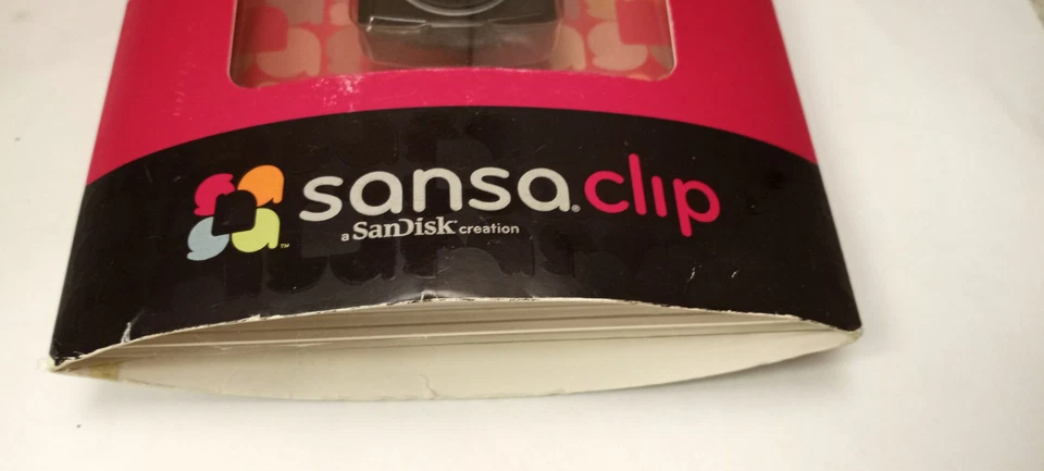 SANSA CLIP 2GB...NEW...SANDISK...PLS READ - Image 2 of 4