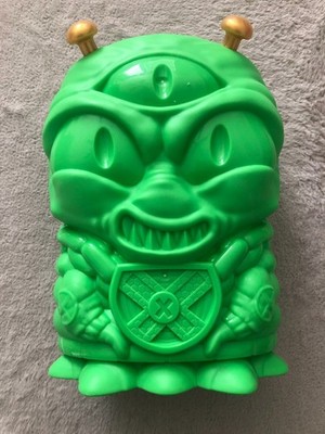 Treasure X Moose Toys Action Figures 9    Tall X 6   Wide