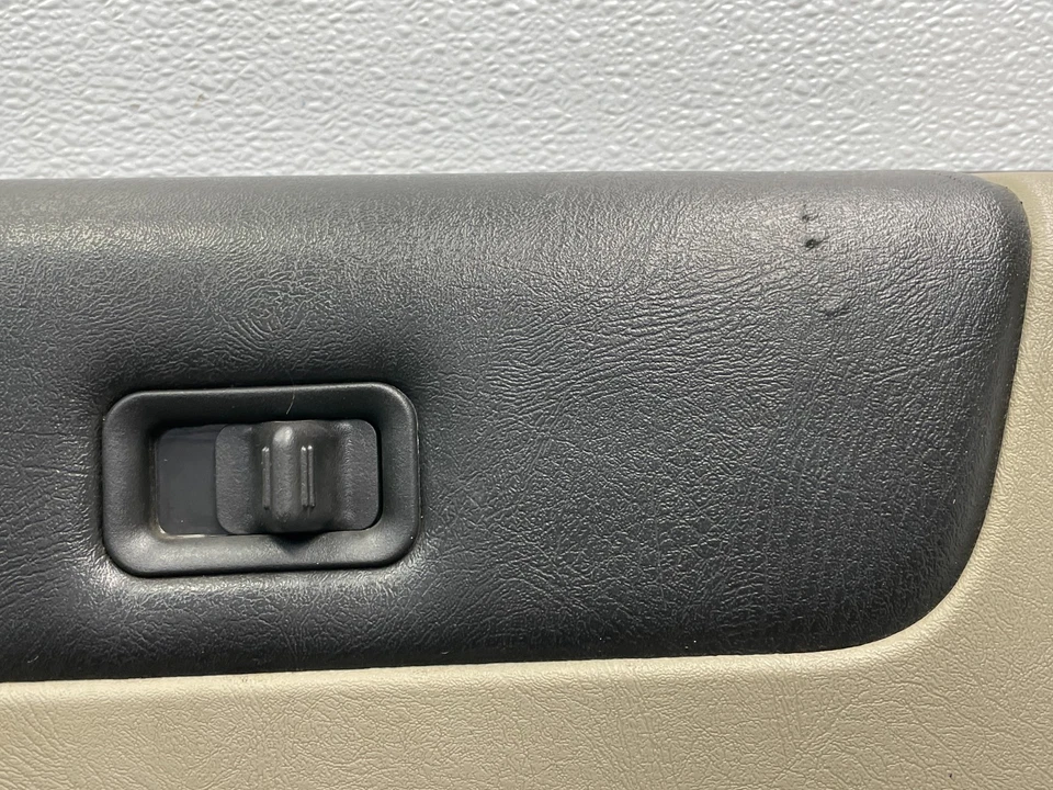 Panel de cubierta de puerta interior del conductor trasero izquierdo Hummer H2 2003-2007 beige 1630 OEM Foto 4 de 4