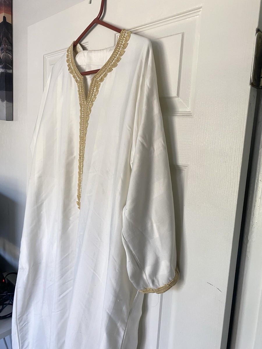 Adult Men's Striped White & Gold Design Colored Thobe Modern Arabian View 4