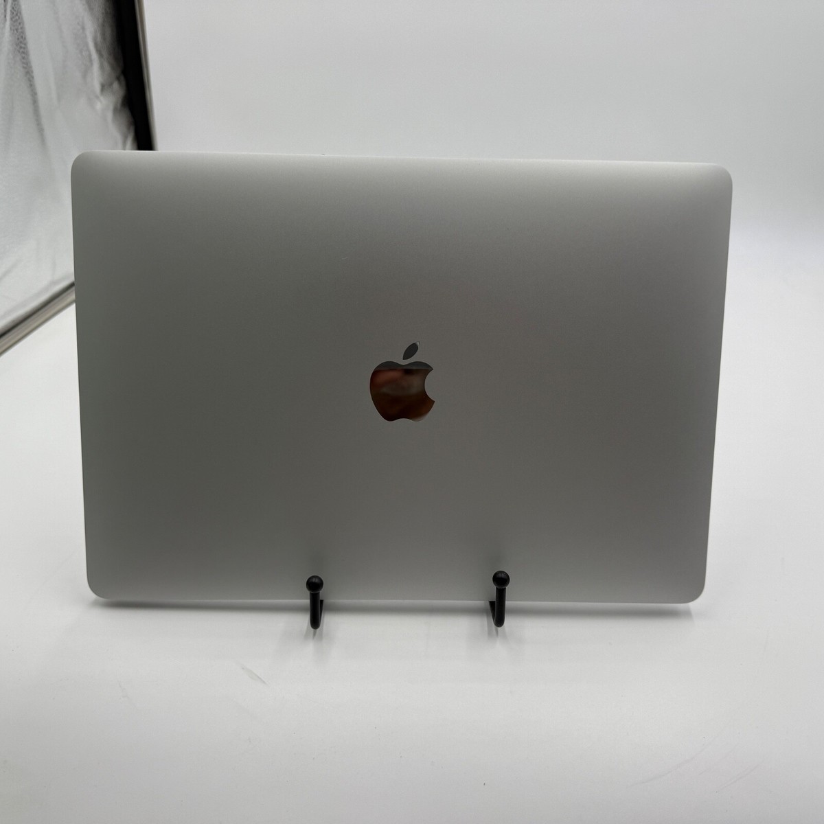 2020 Apple MacBook Air 13.3