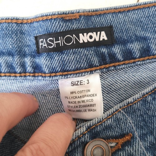 NWT Fashion Nova Tall Hometown Cutie Destroyed Mom Jeans Medium Blue Wash 3/26 - Picture 4 of 5