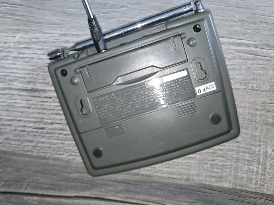 Radio Shack (12-260) NOAA Weather Radio With LCD Clock & Power Supply  - Image 2 of 3