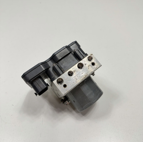 Maserati Ghibli 2014-2017 Pump Photo - $75